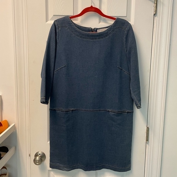 LOFT Dresses & Skirts - Ann Taylor LOFT denim look shift dress size M